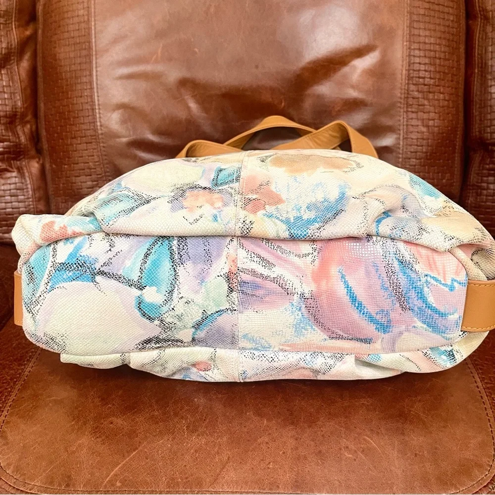 Floral Pattern Genuine Leather Spacious Hobo & Boho Style Shoulder Bag